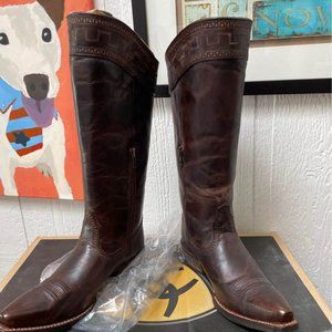 Ariat women’s Sahara western boots NWT
